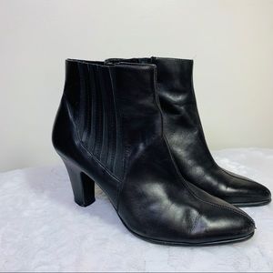 Aerosoles Crisp N clean Ankle Boot 9.5M Side ZIP